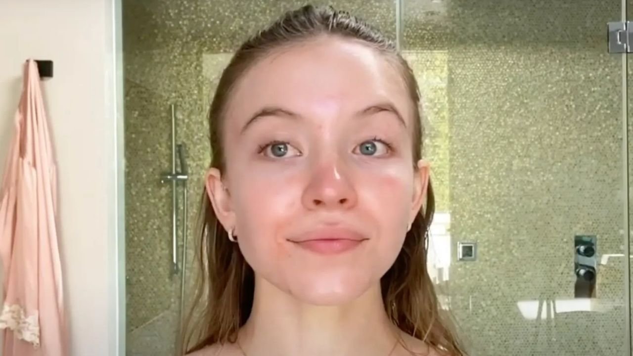 Sydney Sweeney Plastic Surgery: Truth, Rumors (2025)